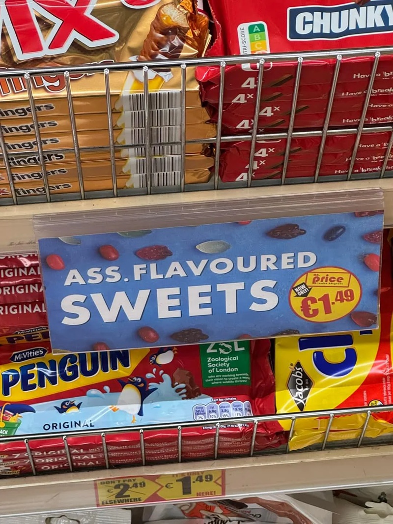 Sign in supermarket - Ass. Flavoured sweets