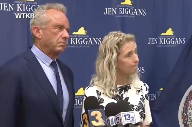 This reporter wouldn’t let RFK Jr avoid the question and give him whatever pay rise he wants because it’s brilliant